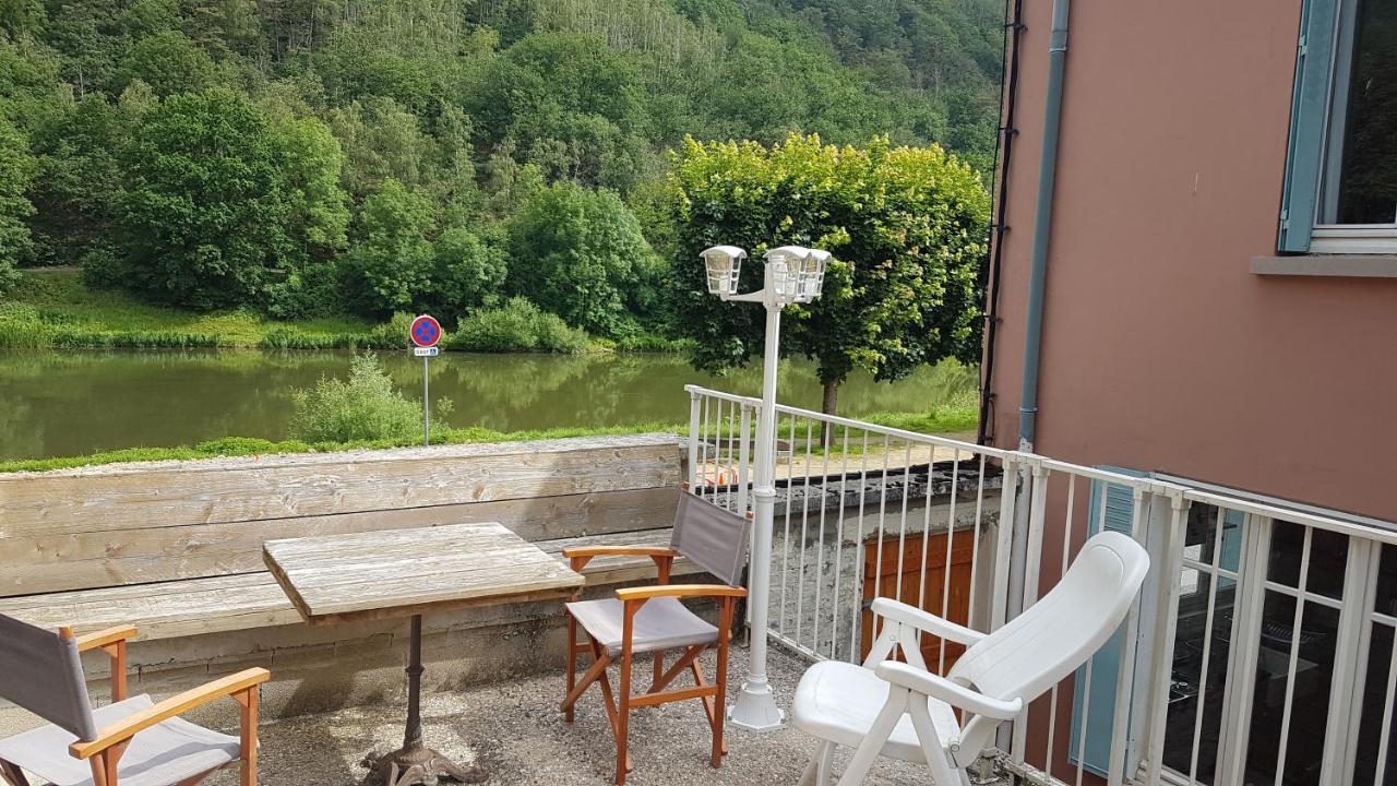 Le Balcon Sur La Meuse Villa Revin  Exteriör bild