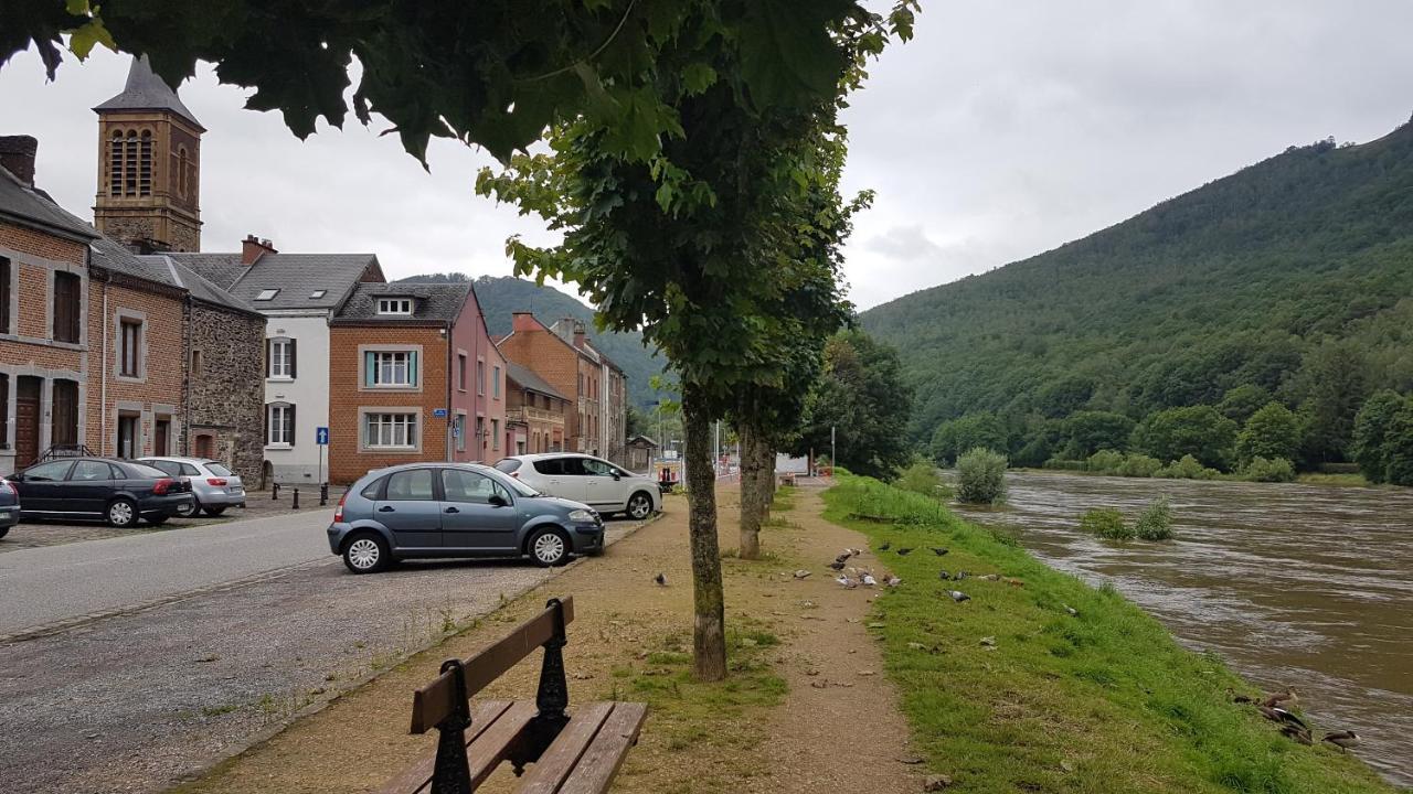 Le Balcon Sur La Meuse Villa Revin  Exteriör bild
