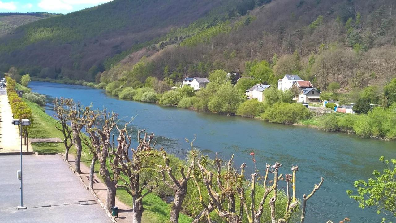 Le Balcon Sur La Meuse Villa Revin  Exteriör bild