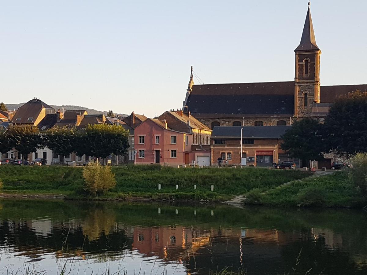 Le Balcon Sur La Meuse Villa Revin  Exteriör bild